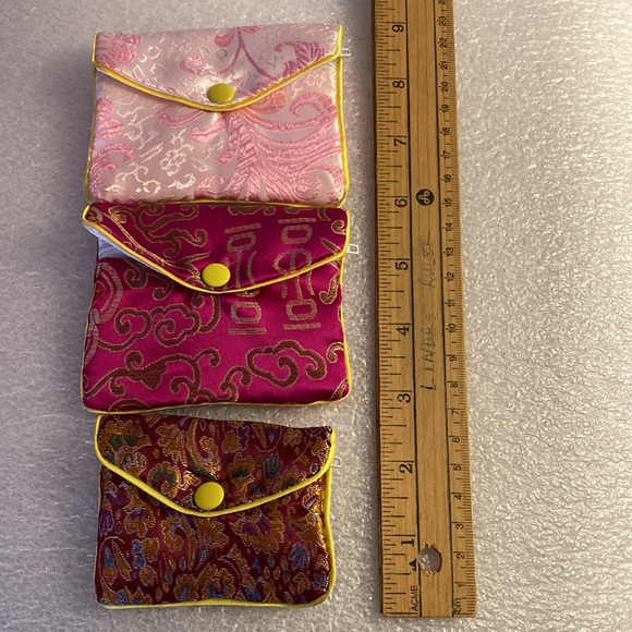 NWOT - Assortment of (6) Oriental Drawstring & Zippered Jewellery Gift Pouches - Picture 8 of 8